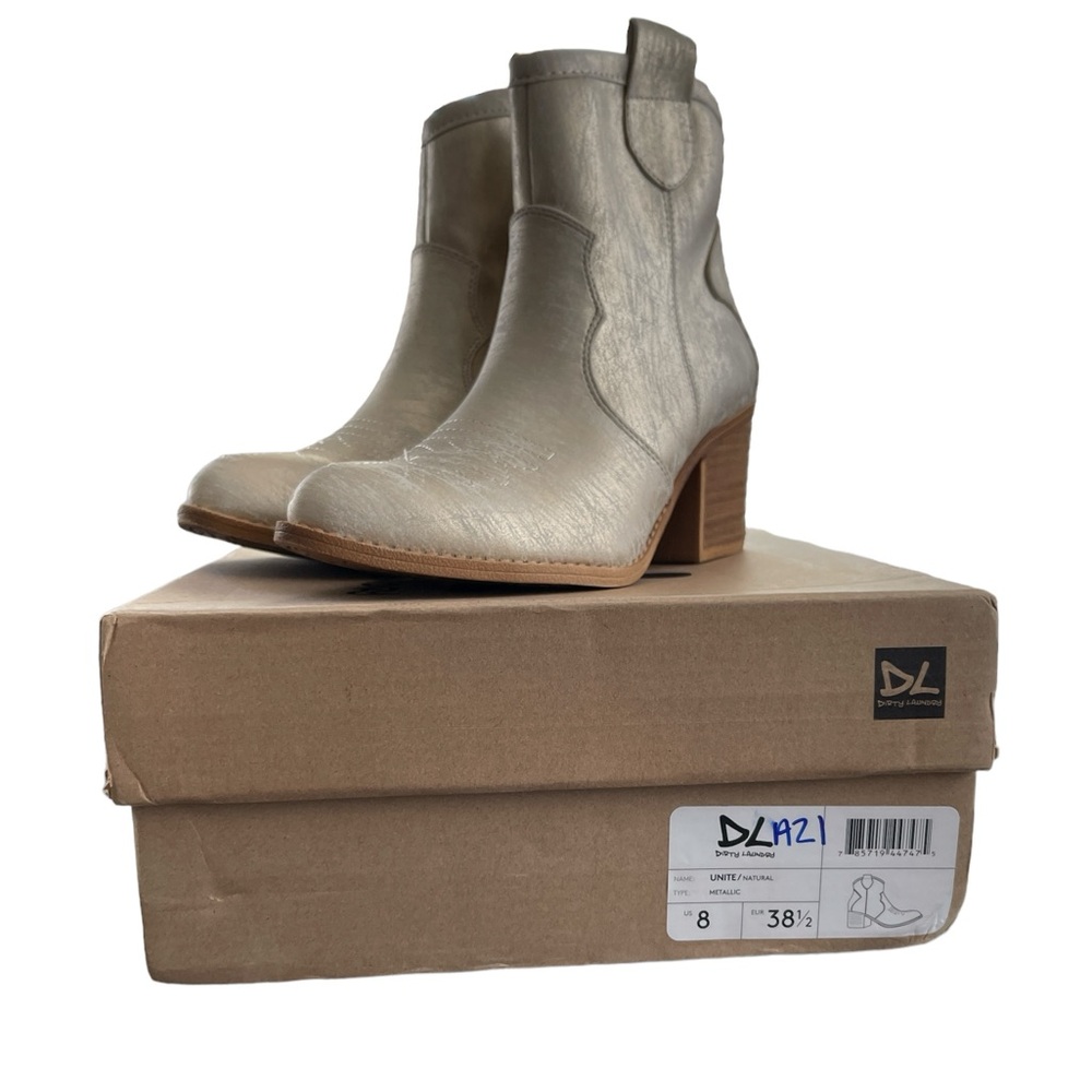 Dirty Laundry Women’s Unite / Natural Metallic Cowboy Boots Size 8 NIB (New)